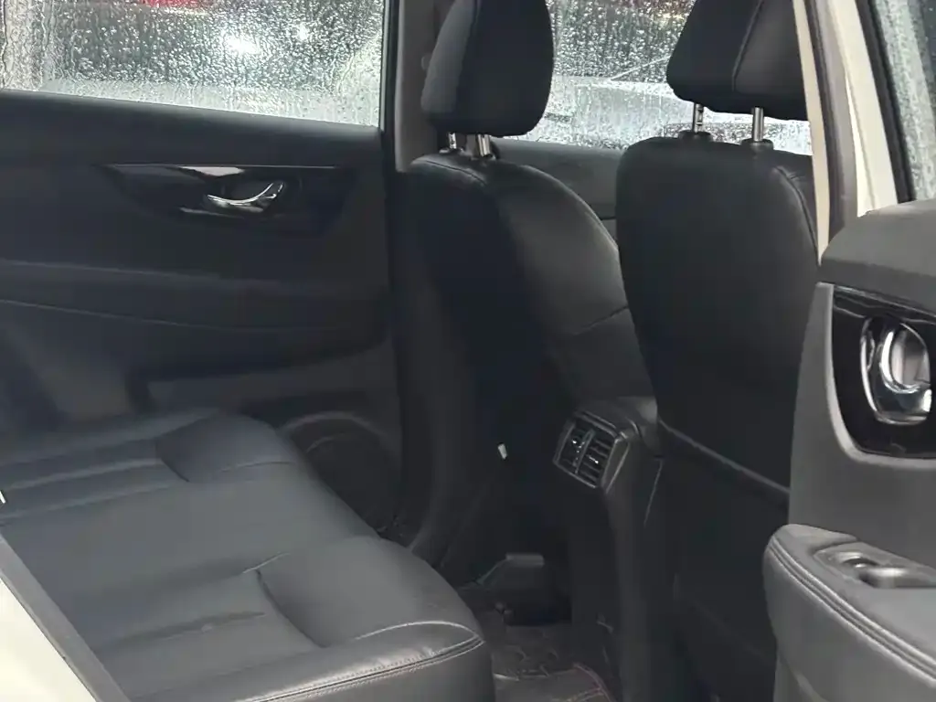 Nissan X-Trail 2025 из CN, фото 6
