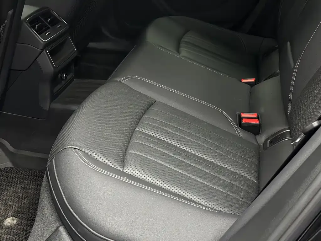 Audi A6 (Import) 2024 из CN, фото 9
