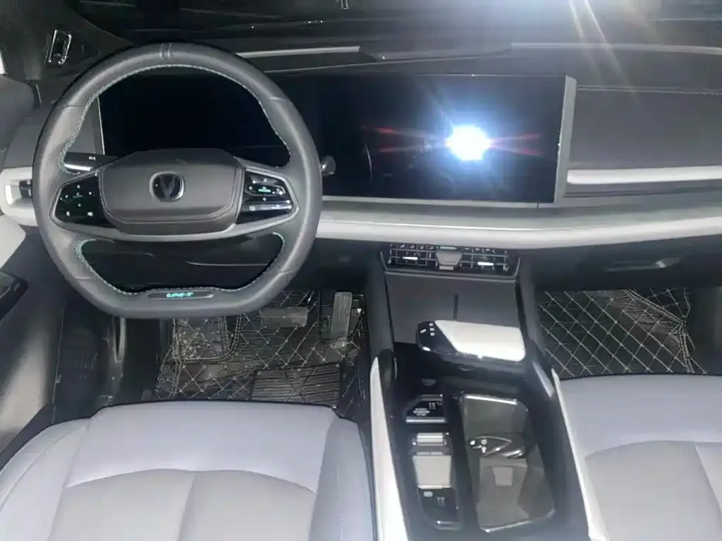 Changan UNI-T 2023 из CN, фото 4