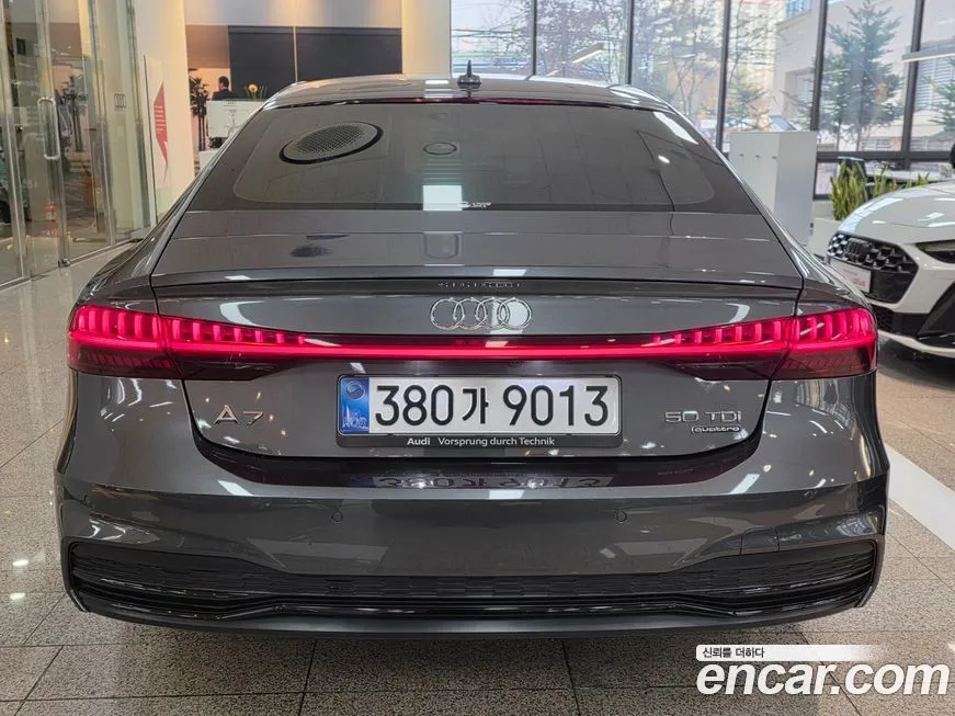 Audi A7 — фото 10