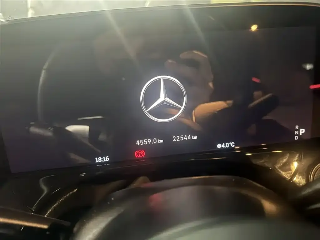 Mercedes-Benz E-Class 2024 из CN, фото 4
