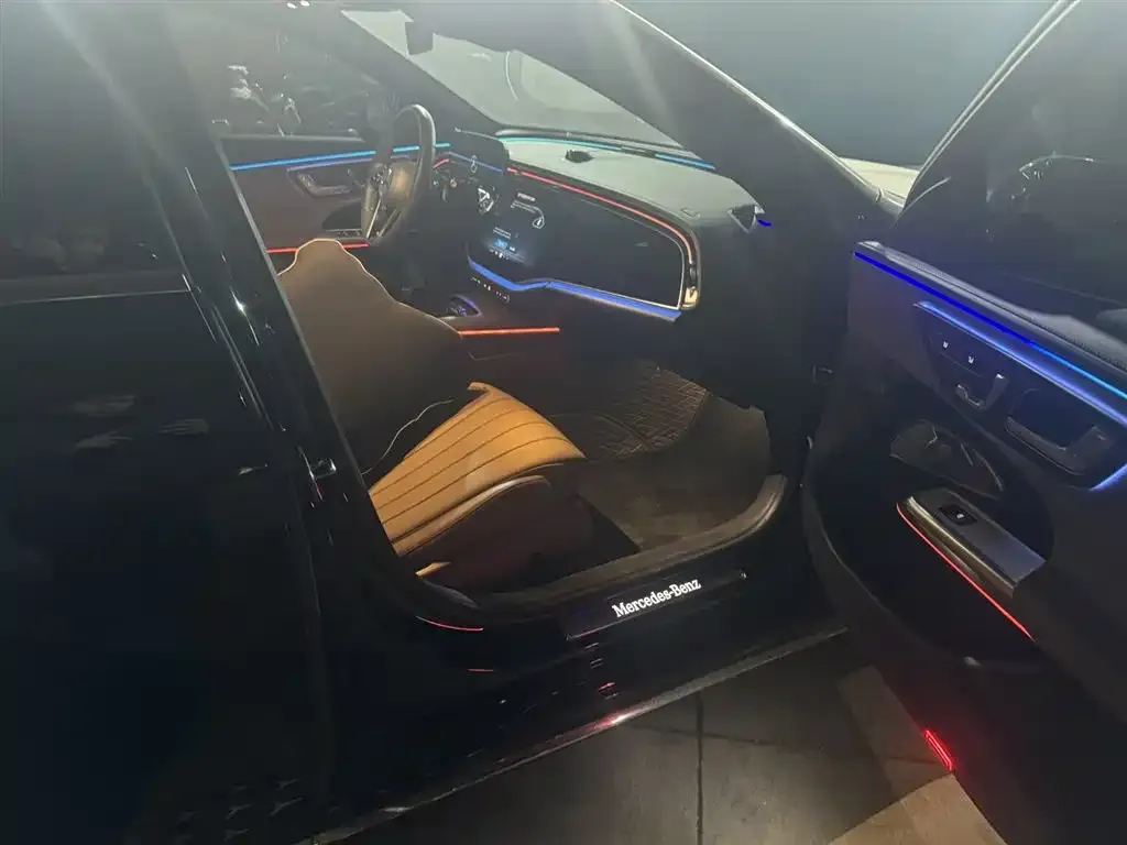 Mercedes-Benz E-Class 2024 из CN, фото 2