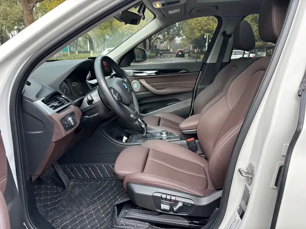 BMW X1 2022 из CN, фото 3