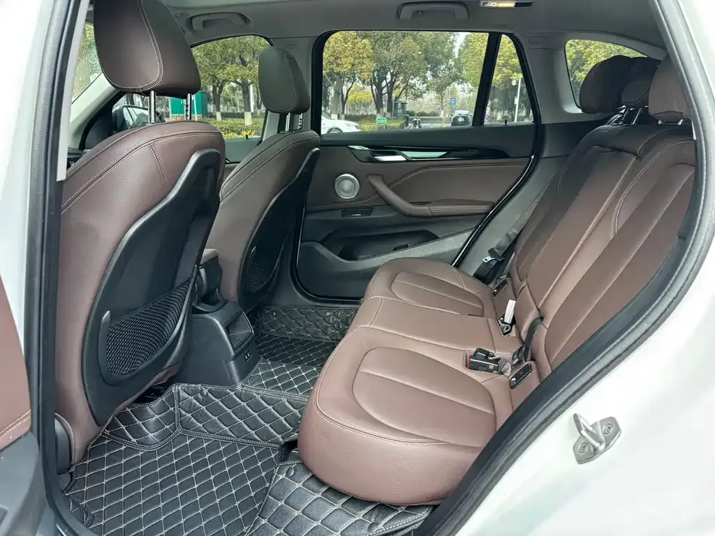 BMW X1 2022 из CN, фото 4