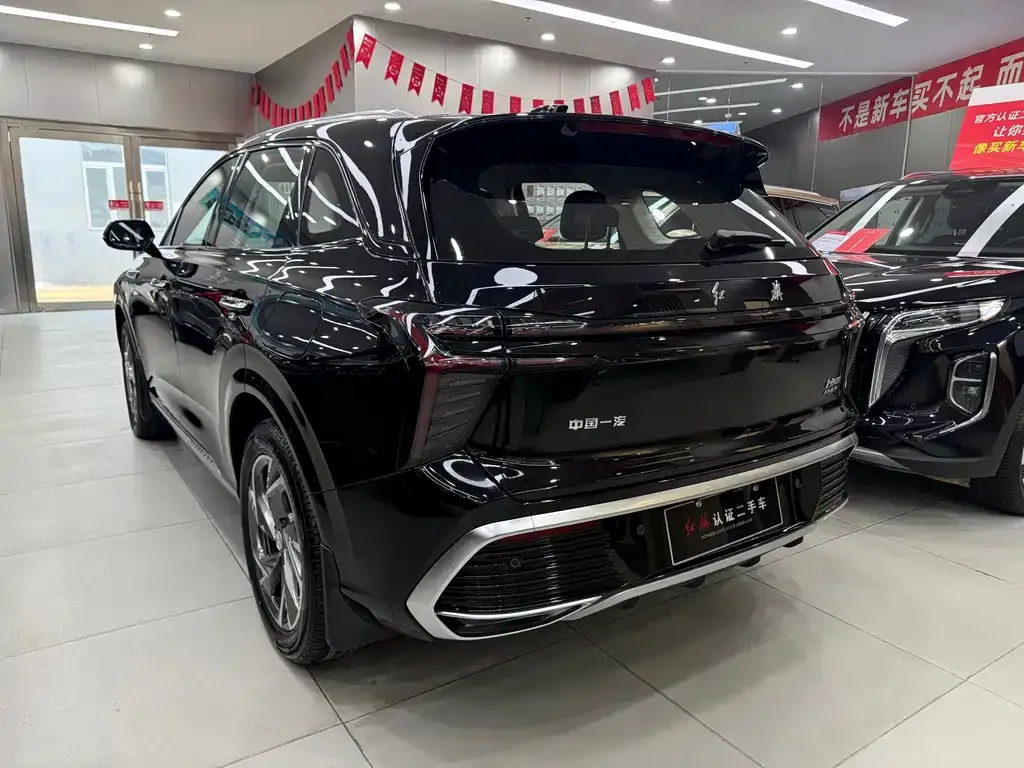 Hongqi HS3 PHEV — фото 10