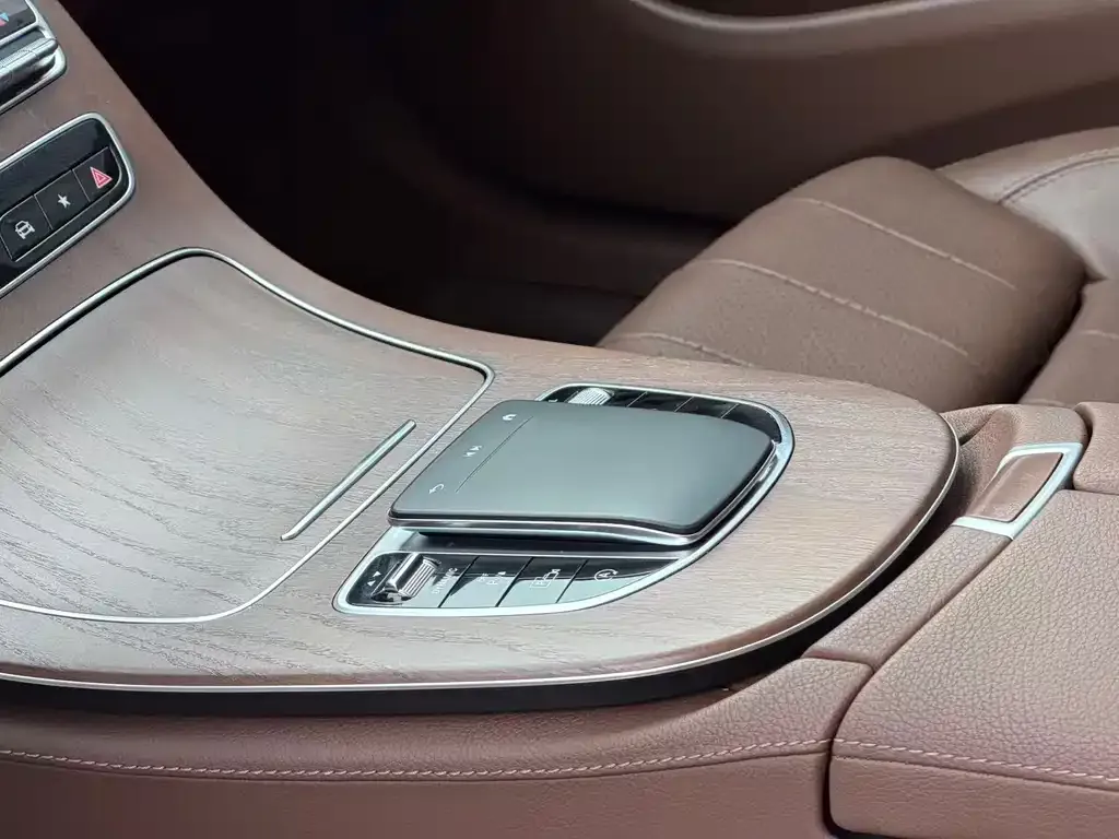 Mercedes-Benz E-Class 2023 из CN, фото 7