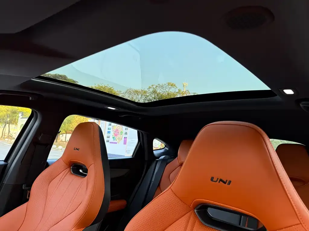Changan UNI-V 2025 из CN, фото 3