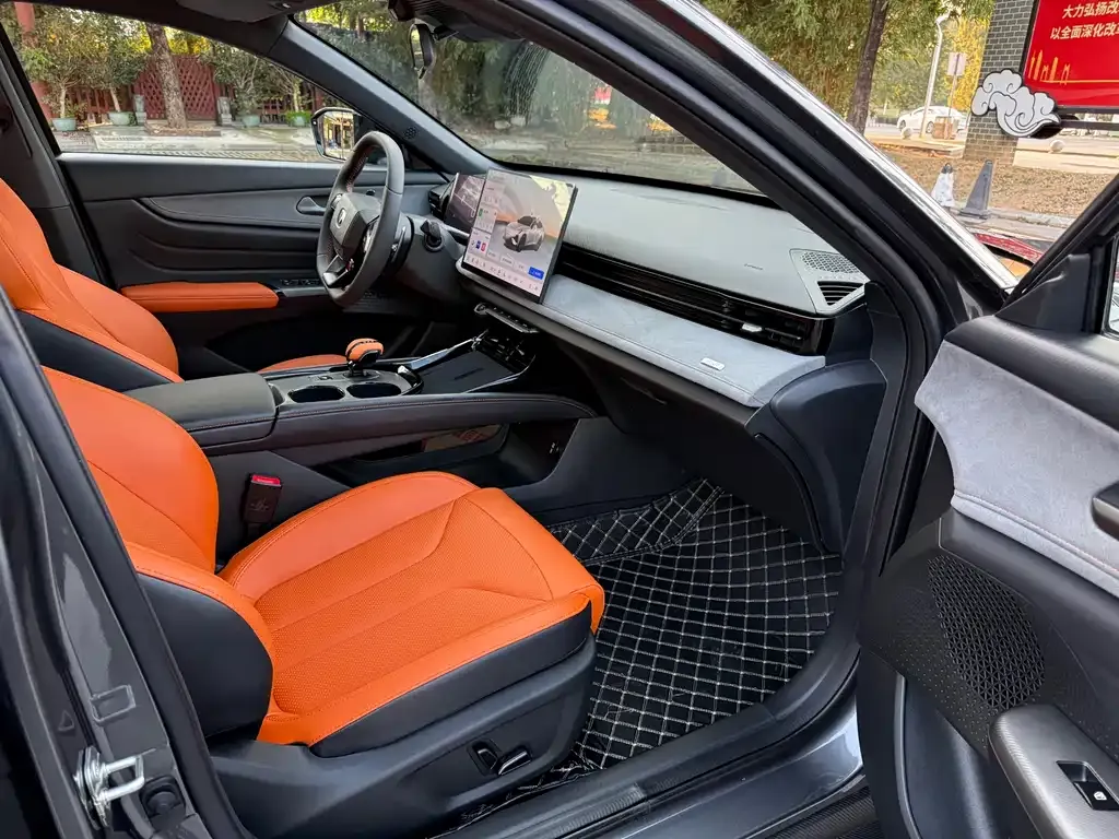 Changan UNI-V 2025 из CN, фото 9