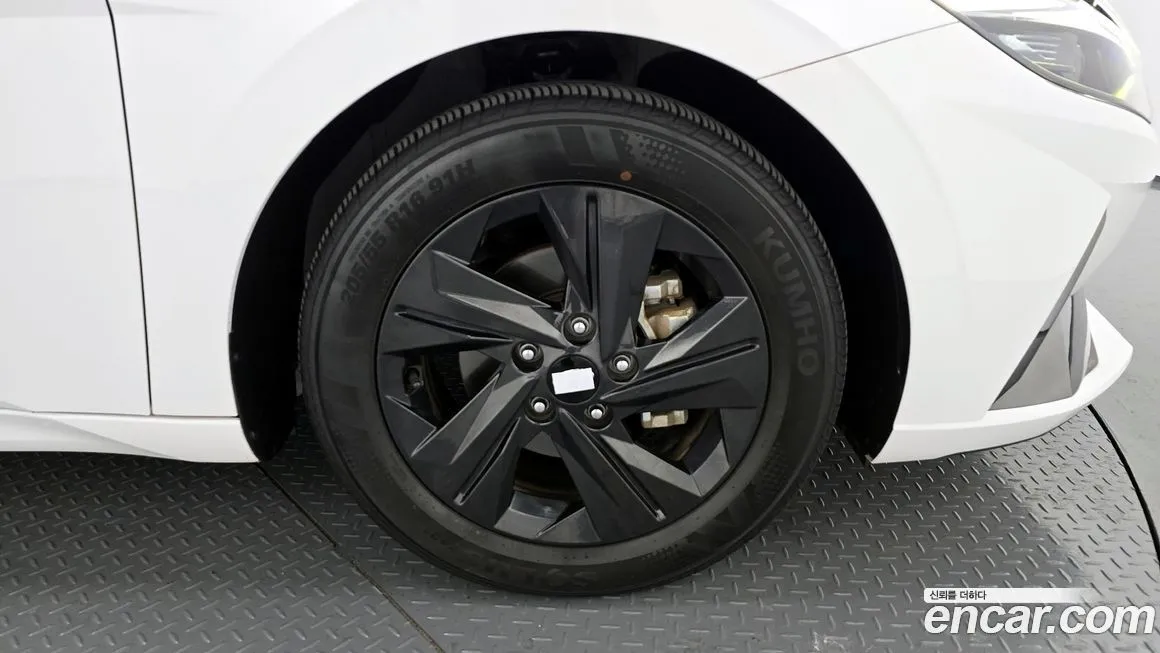 Hyundai AVANTE — фото 4