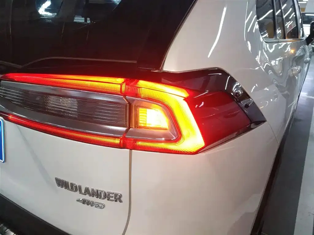 Toyota Wildlander 2021 из CN, фото 3