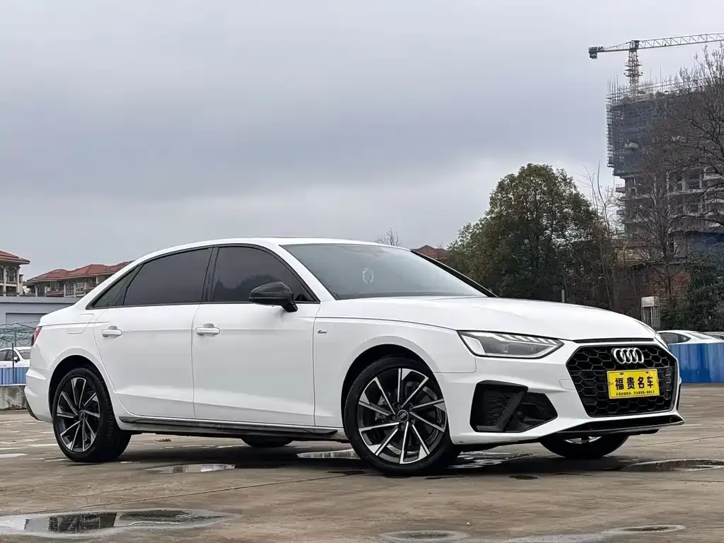 Audi A4L 2023 из CN, фото 6