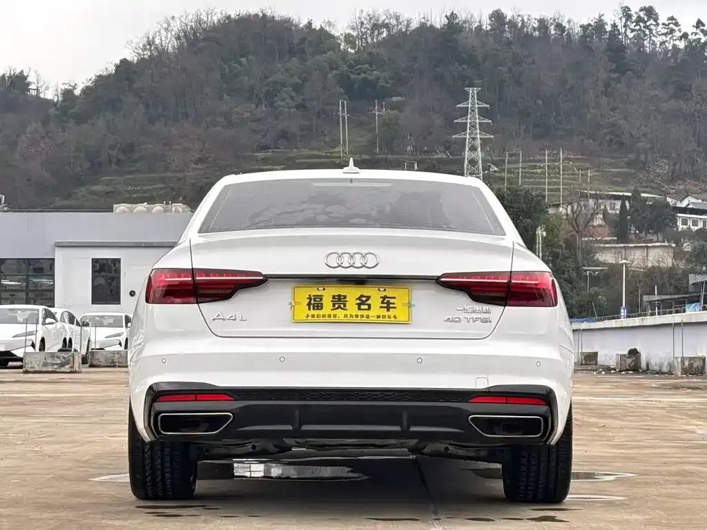 Audi A4L 2023 из CN, фото 8