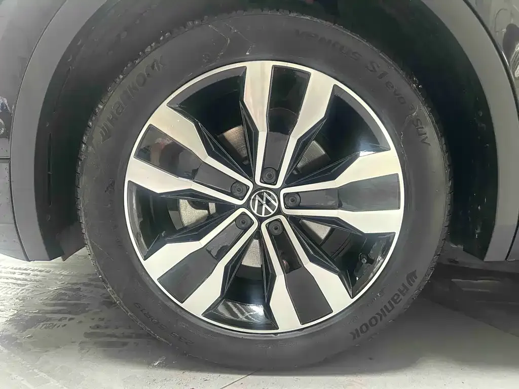 Volkswagen Tiguan L 2024 из CN, фото 6