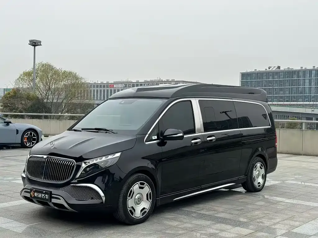 Mercedes-Benz V-Class 2024 из CN, фото 1