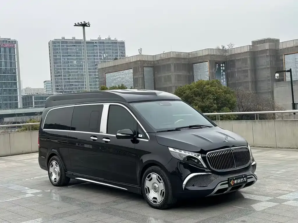 Mercedes-Benz V-Class 2024 из CN, фото 4