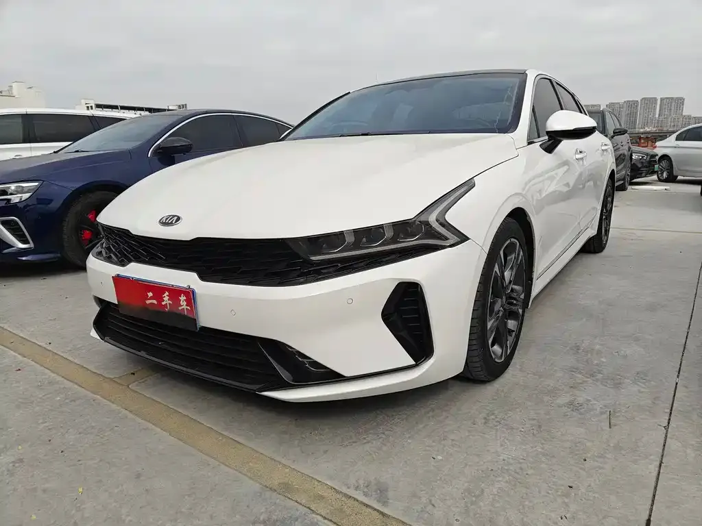 Kia K5 2021 из CN, фото 1