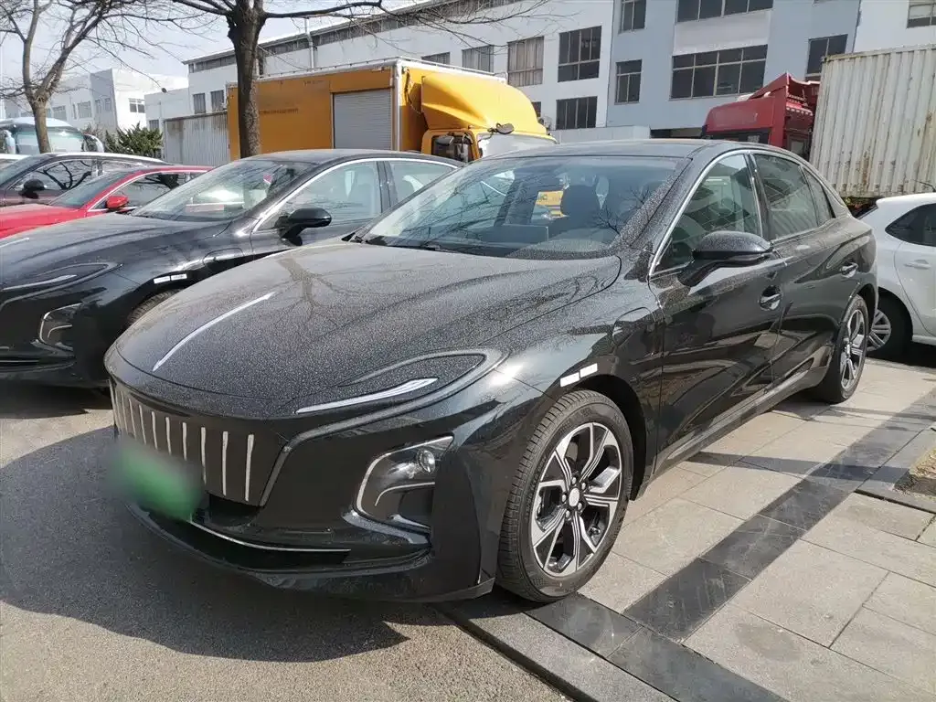 Hongqi E-QM5 2024 из CN, фото 1