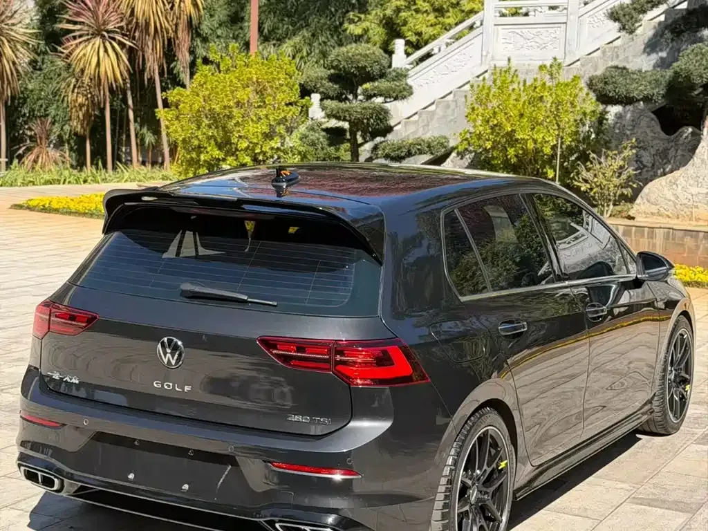 Volkswagen Golf 2023 из CN, фото 9