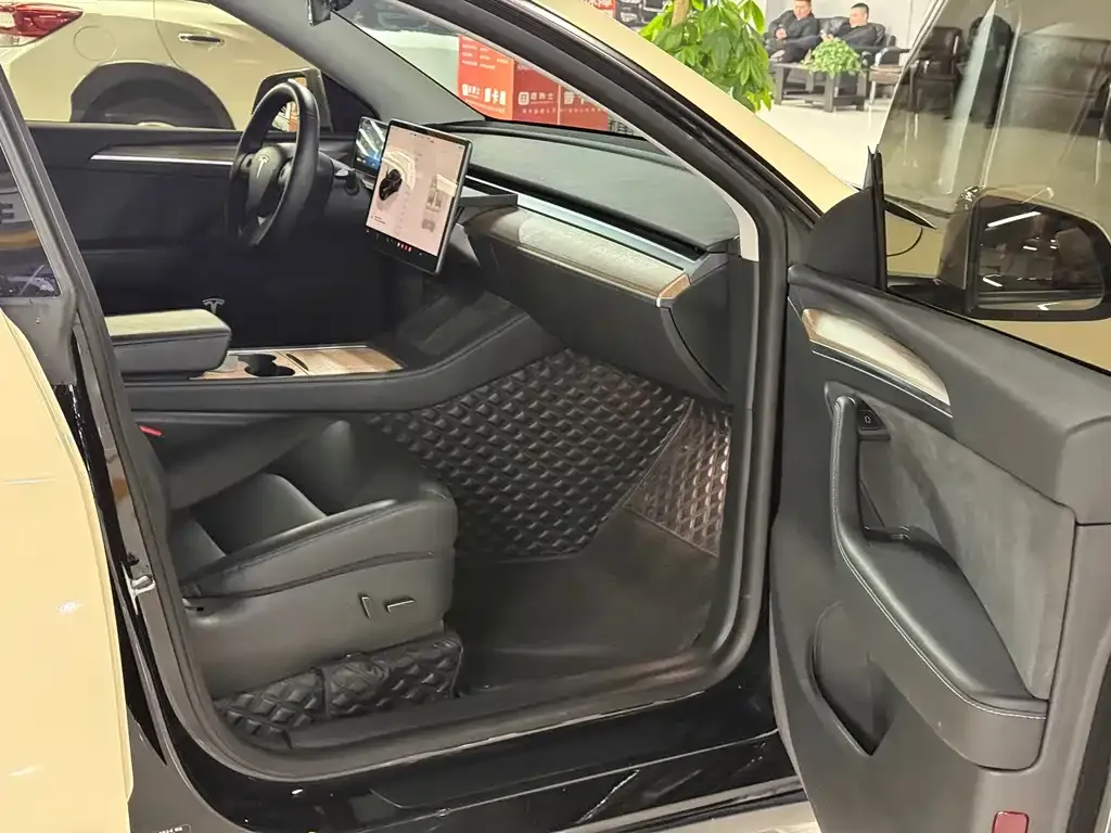 Tesla Model Y 2022 из CN, фото 7