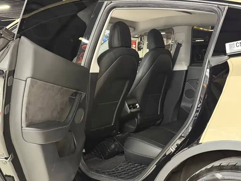 Tesla Model Y 2022 из CN, фото 2