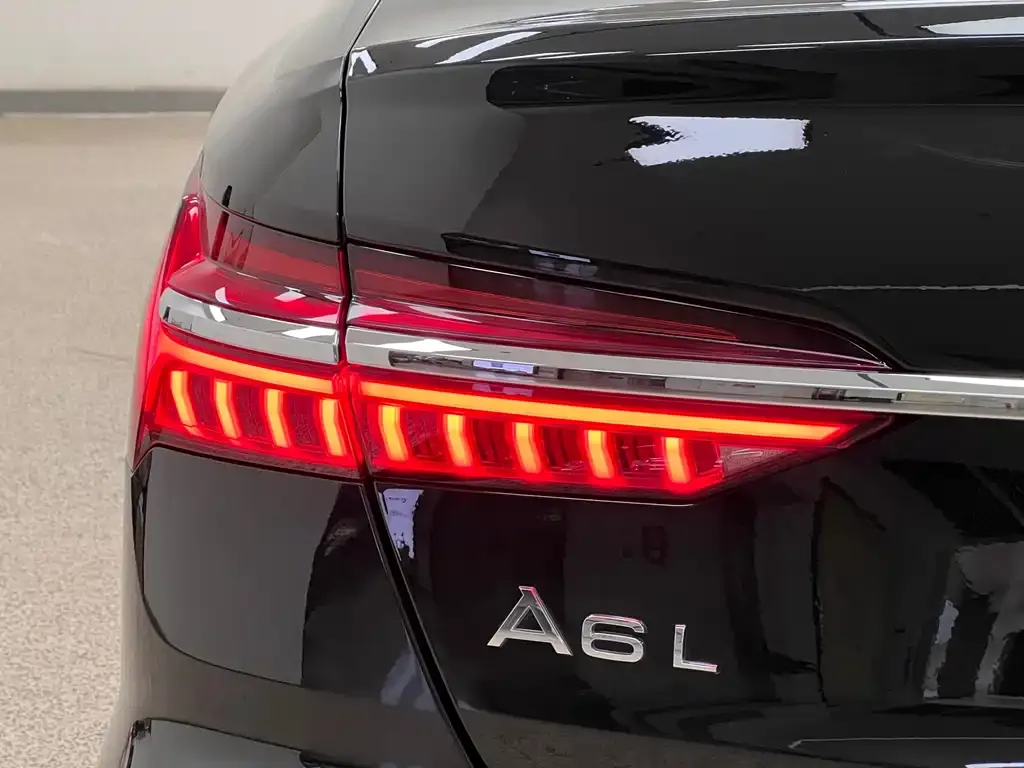 Audi A6L 2021 из CN, фото 5