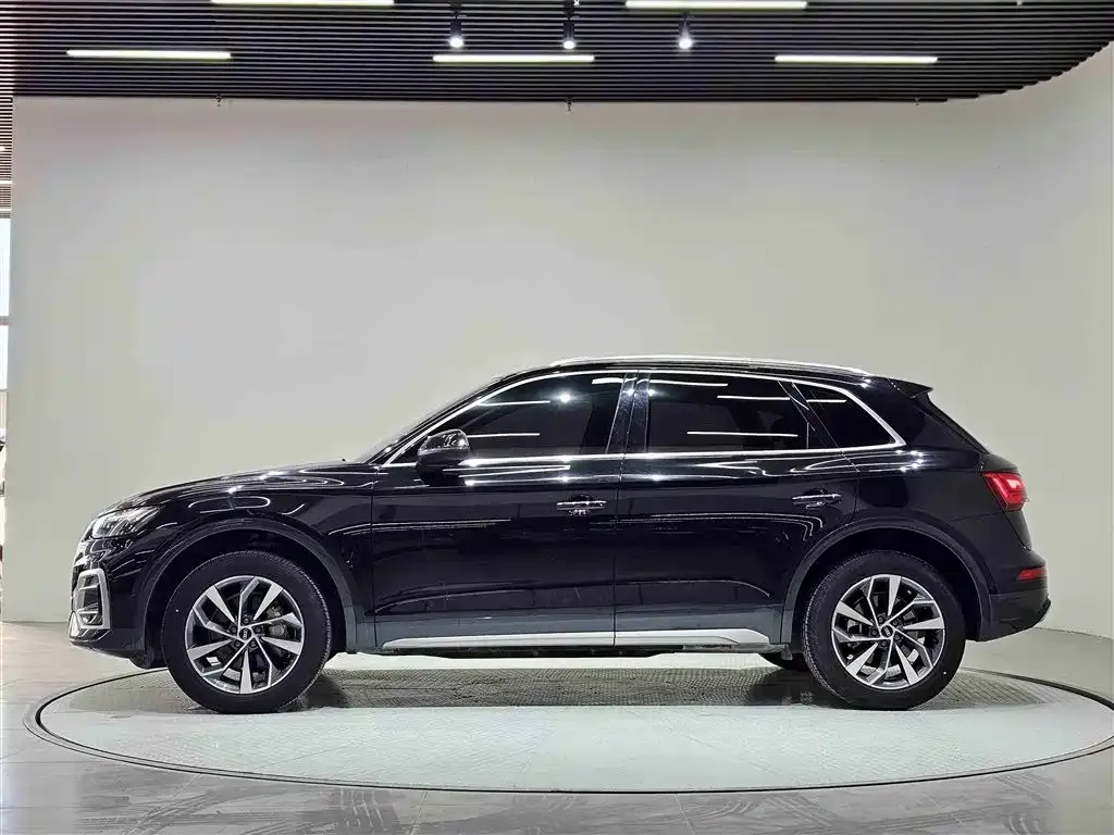 Audi Q5L 2022 из CN, фото 3