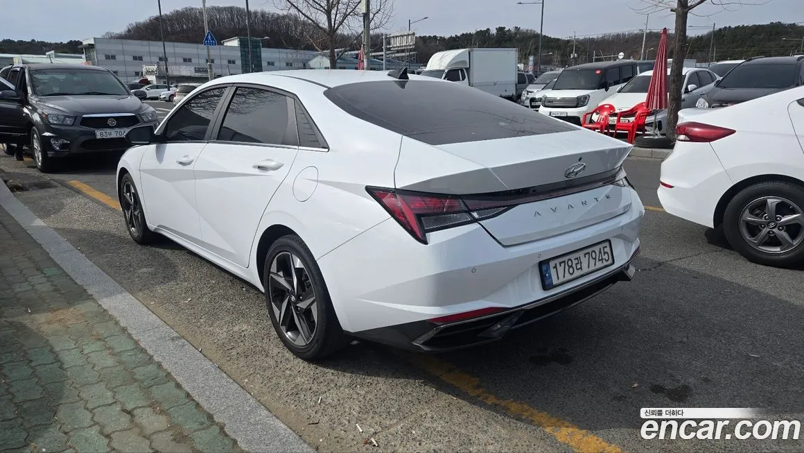 Hyundai AVANTE — фото 7