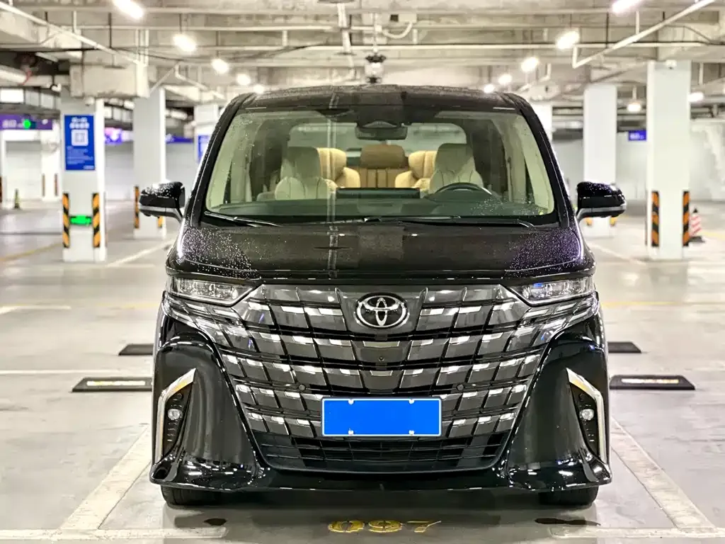 Toyota Alphard 2024 из CN, фото 3