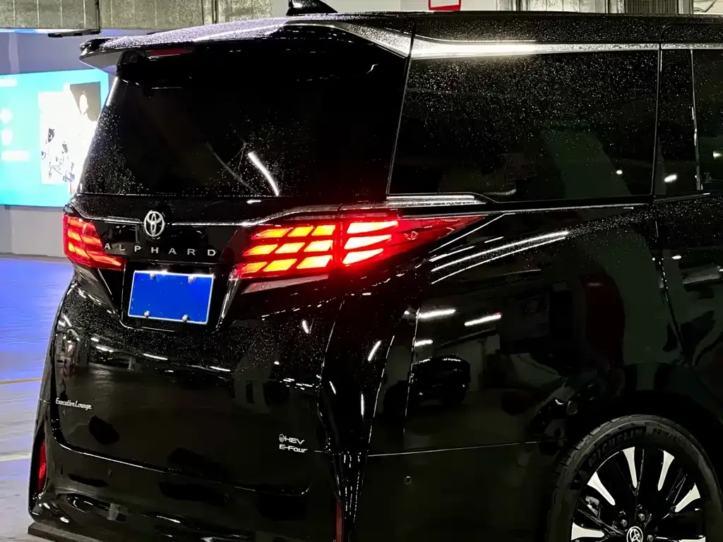 Toyota Alphard 2024 из CN, фото 6