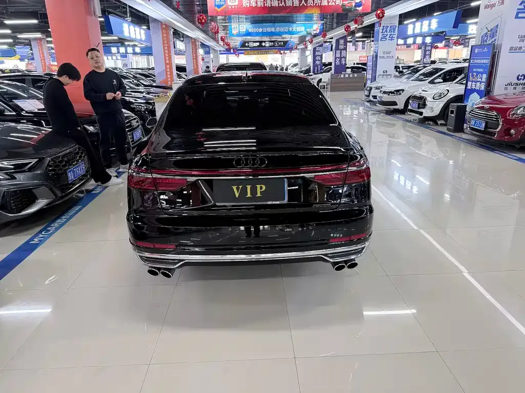 Audi A8 2021 из CN, фото 9