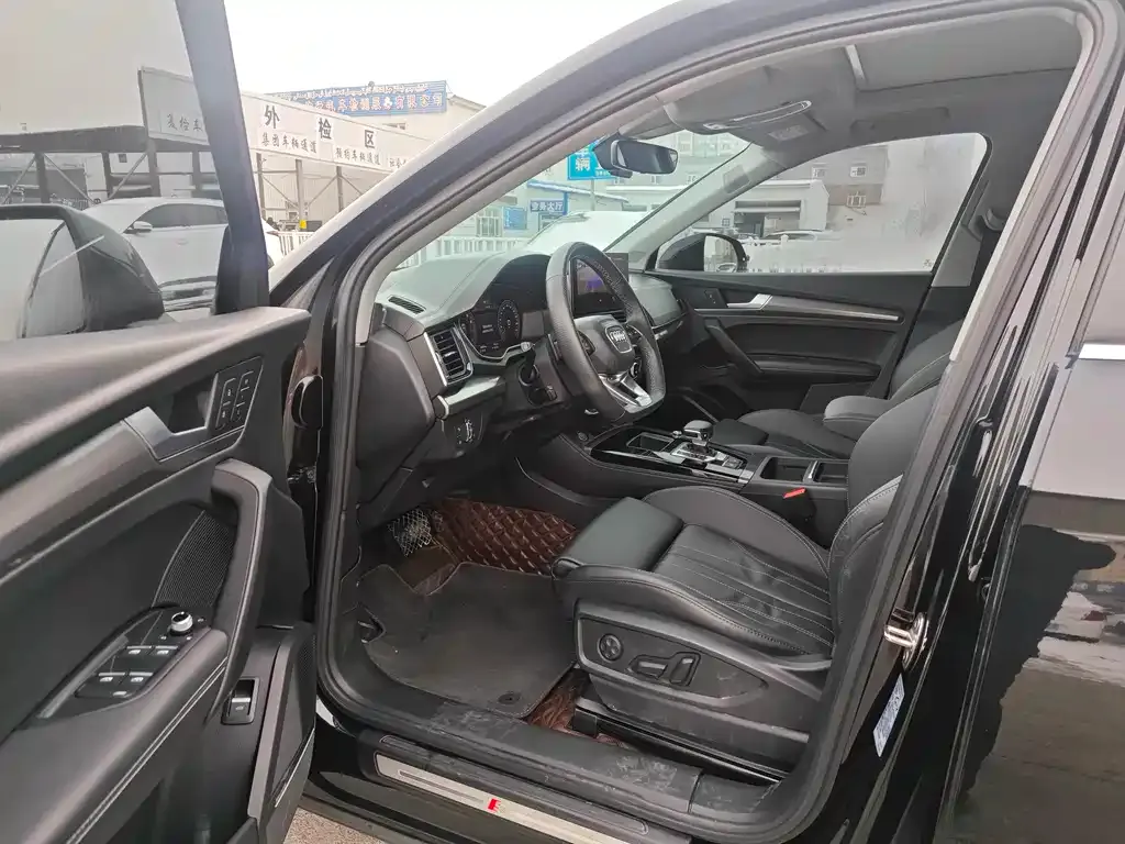 Audi Q5L 2023 из CN, фото 3