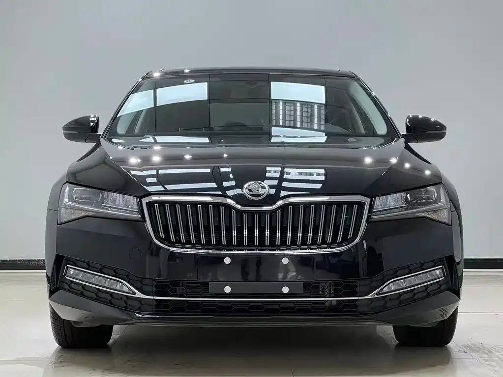 Skoda Superb 2024 из CN, фото 2
