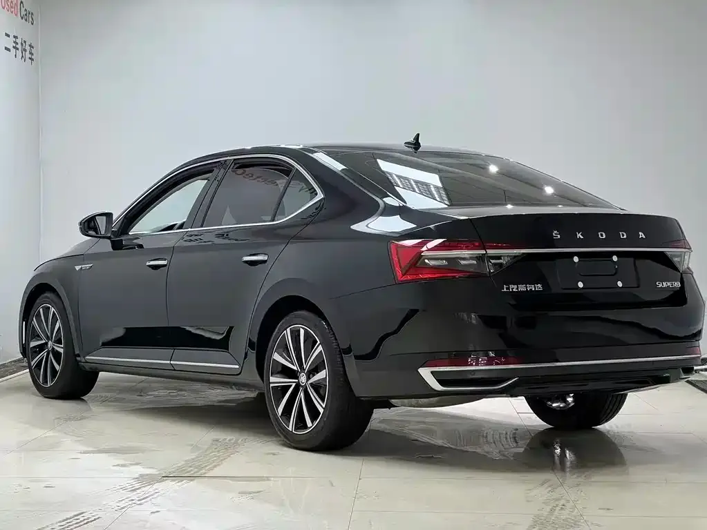 Skoda Superb 2024 из CN, фото 10