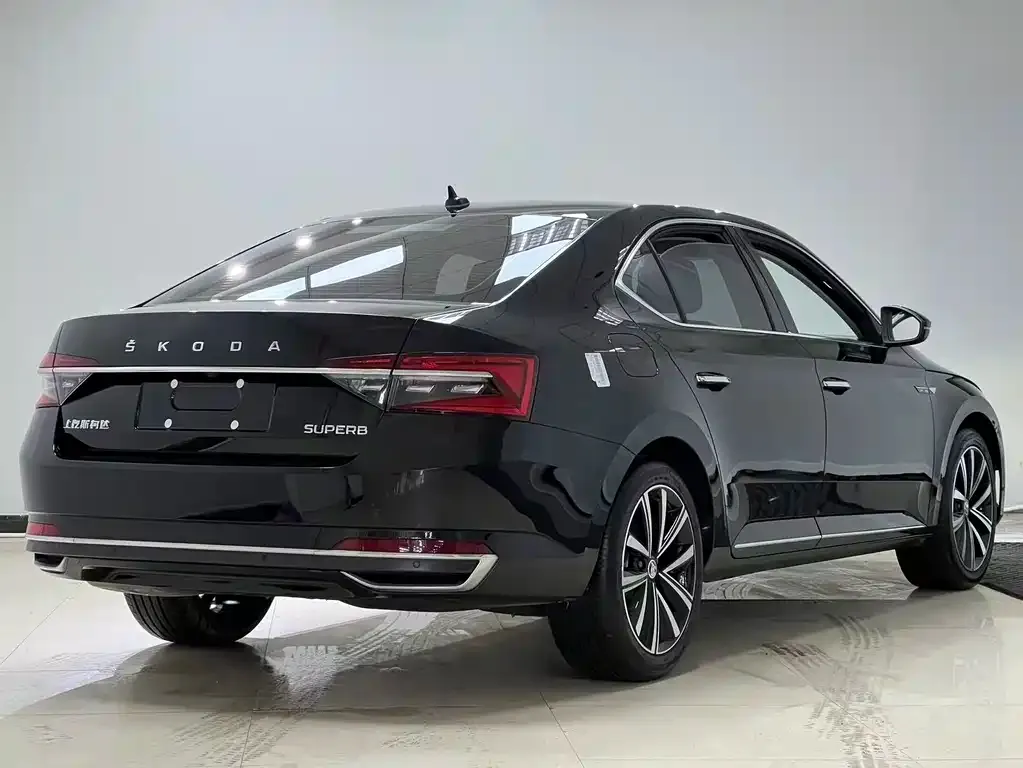 Skoda Superb 2024 из CN, фото 9