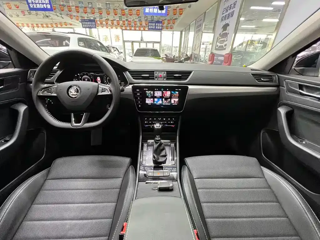 Skoda Superb 2024 из CN, фото 8