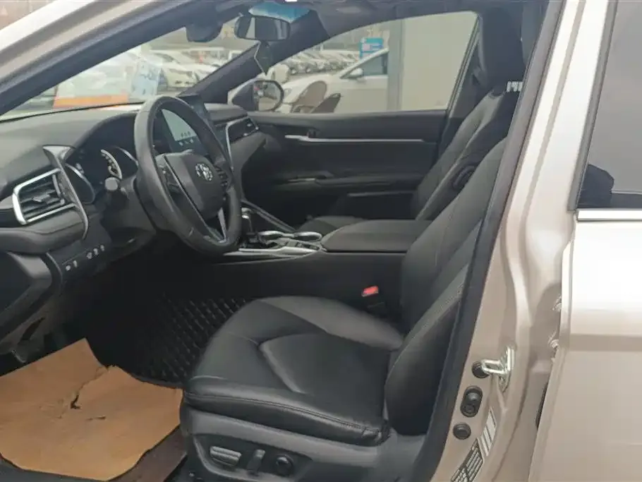 Toyota Camry 2021 из CN, фото 4