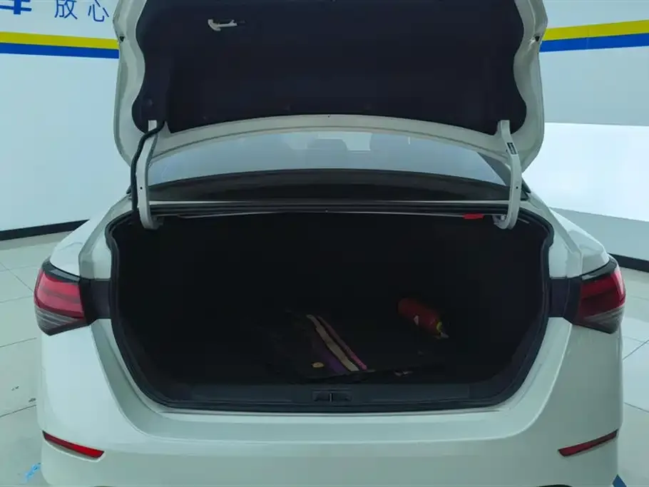 Nissan Sylphy 2023 из CN, фото 3