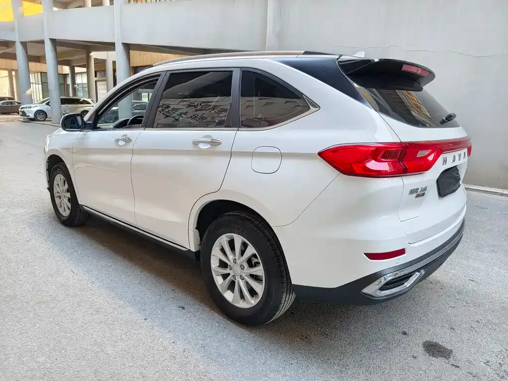 Haval M6 — фото 5