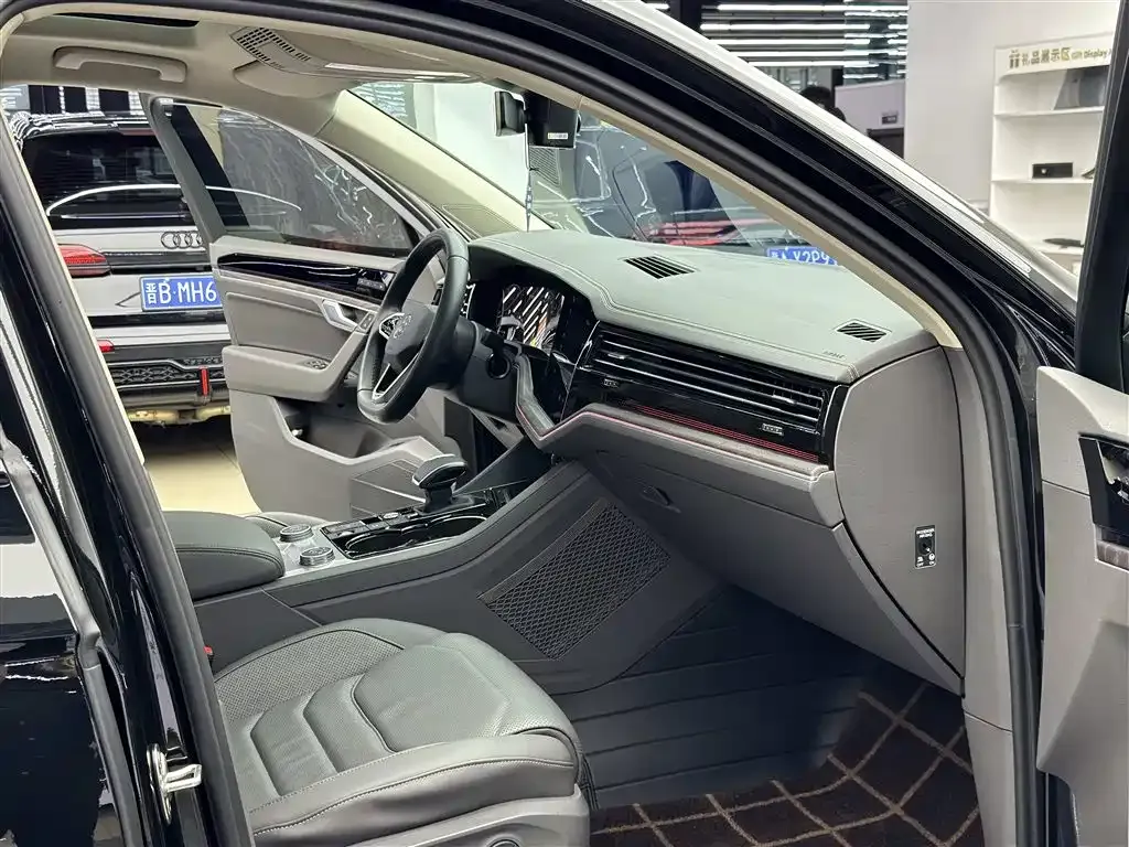 Volkswagen Touareg 2025 из CN, фото 9