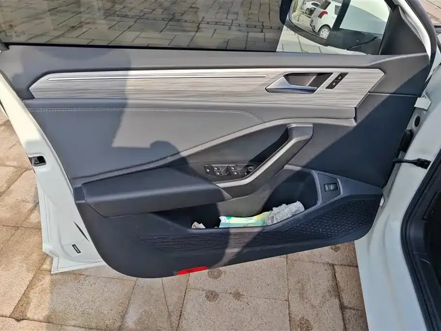 Volkswagen Sagitar 2023 из CN, фото 9