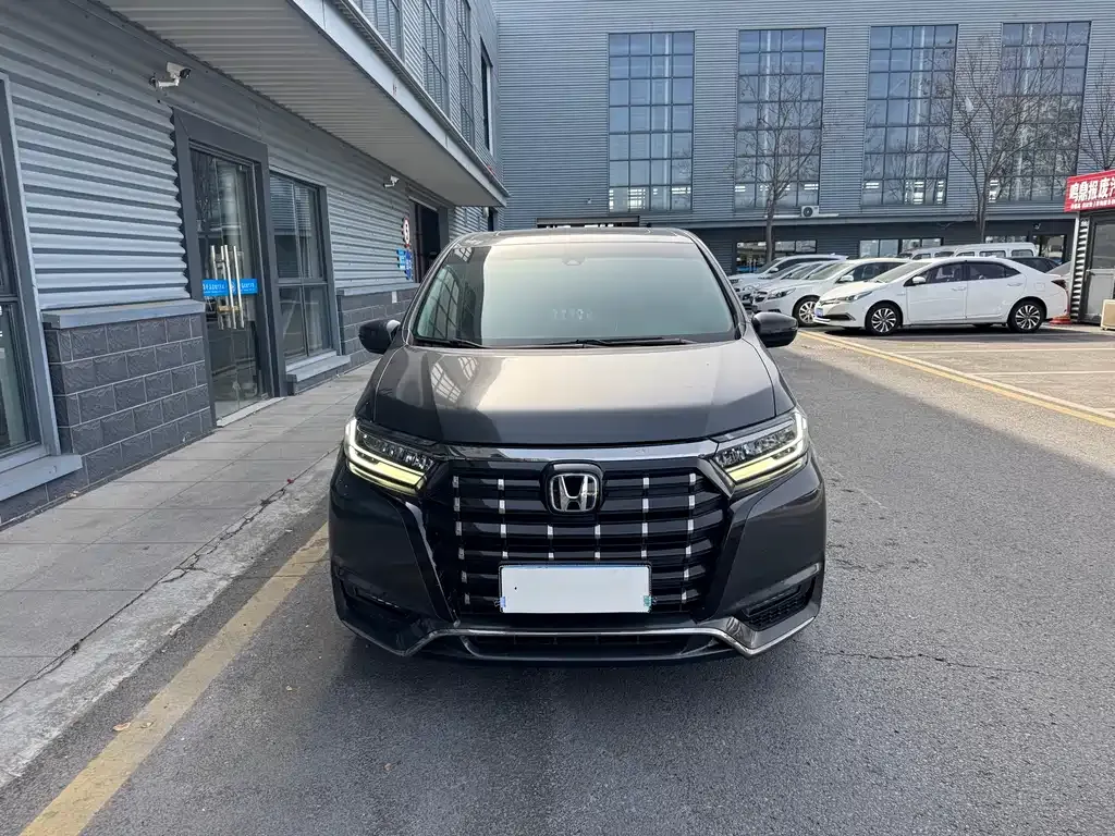 Honda Elysion 2022 из CN, фото 2