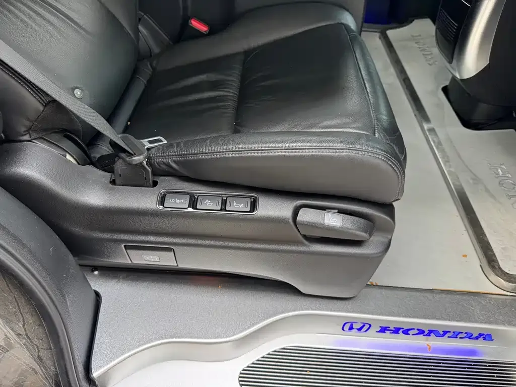 Honda Elysion 2022 из CN, фото 4