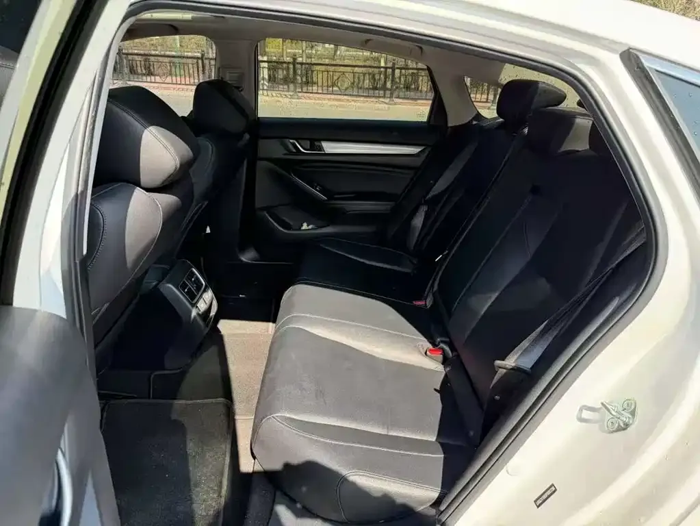 Honda Accord 2022 из CN, фото 5