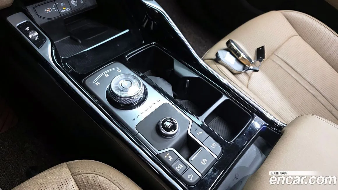 Kia Sorento — фото 10