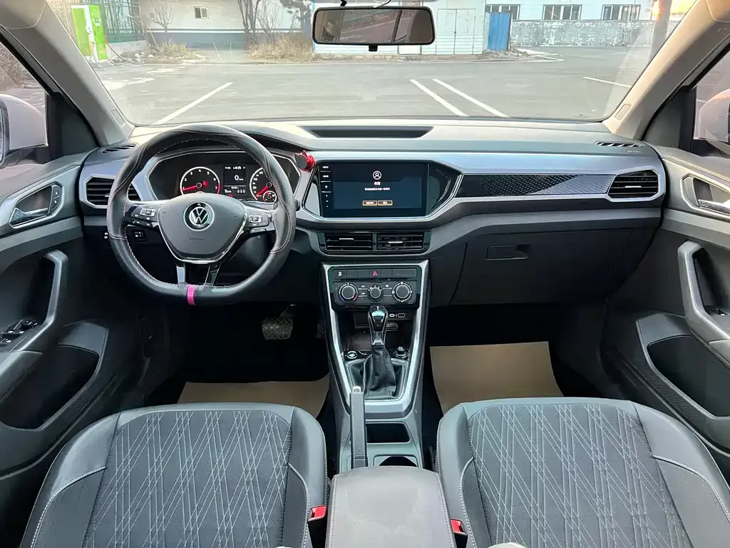 Volkswagen T-Cross 2021 из CN, фото 2