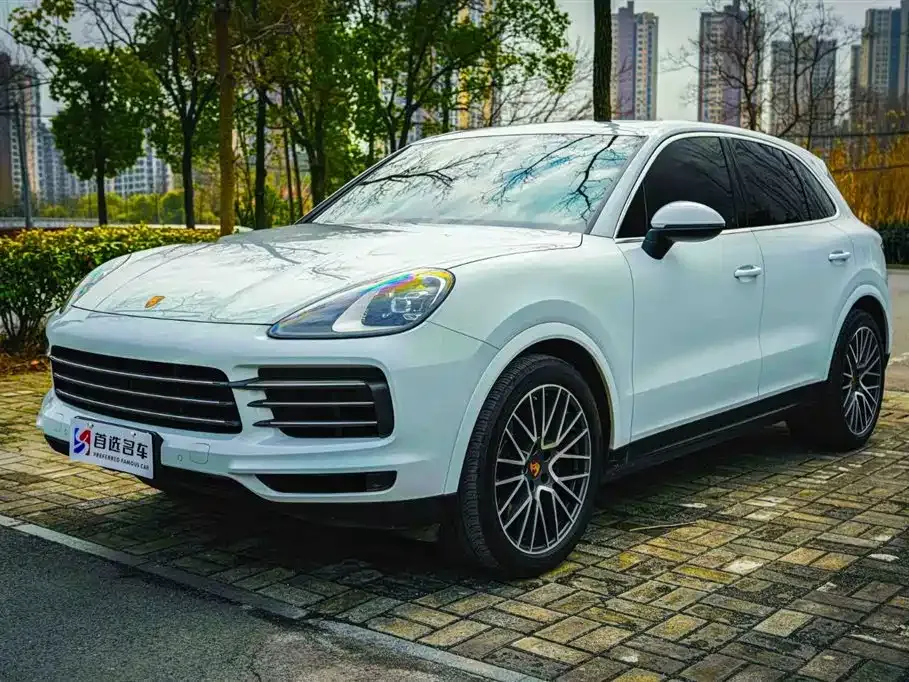Porsche Cayenne — фото 8
