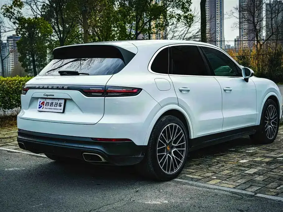 Porsche Cayenne — фото 3