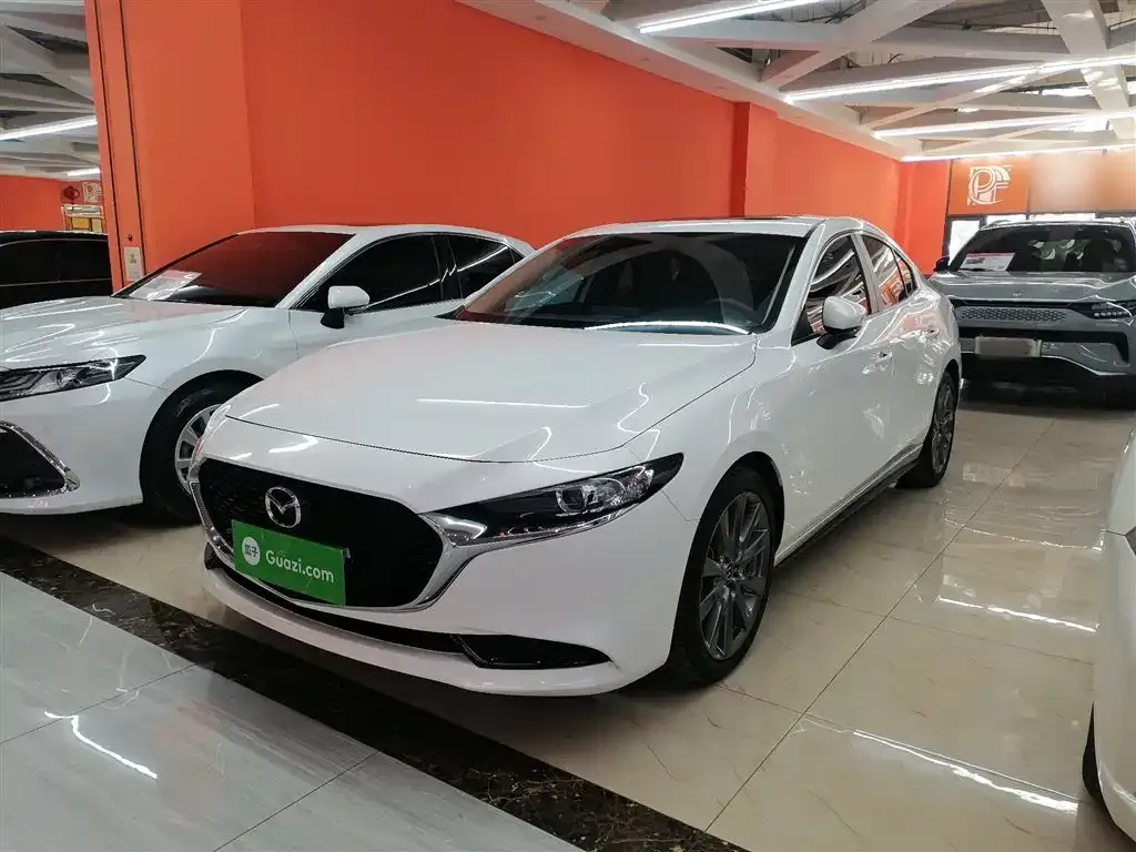 Mazda 3 Axela 2022 из CN, фото 1