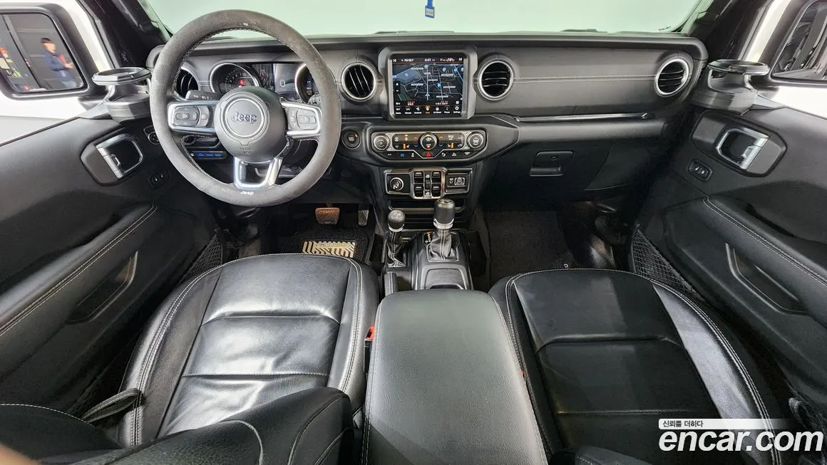 Jeep Wrangler 2022 из KR, фото 8