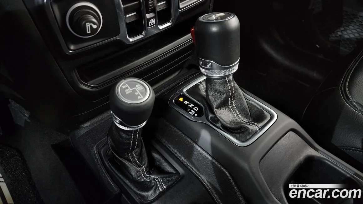 Jeep Wrangler 2022 из KR, фото 6